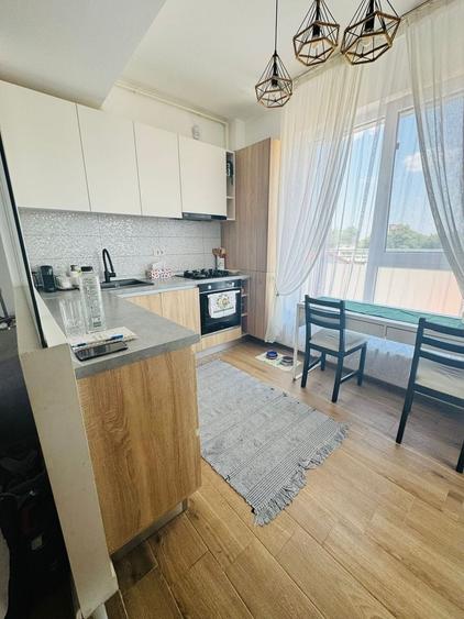 Apartament cu 3 camere decomandat în Rahova
