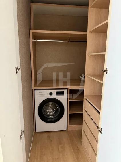 Apartament cu 2 camere semidecomandat, mobilat în Central