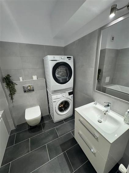 Apartament cu 2 camere decomandat, mobilat în Podu Roș