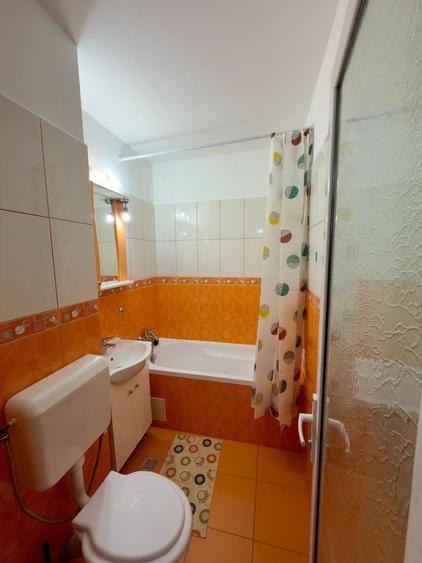 Garsonieră decomandată în Central
