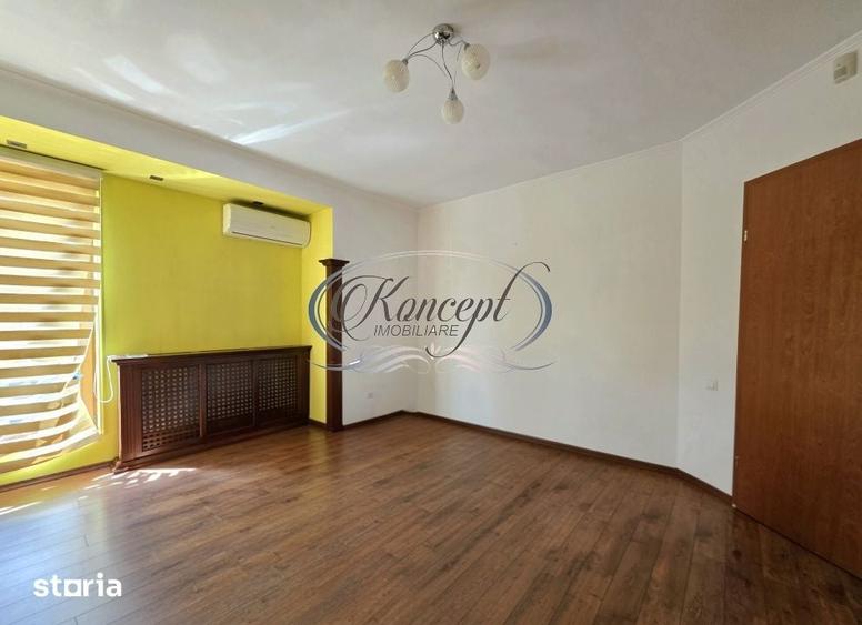 Casă cu 5 camere cu Teren 350 Mp în Gheorgheni