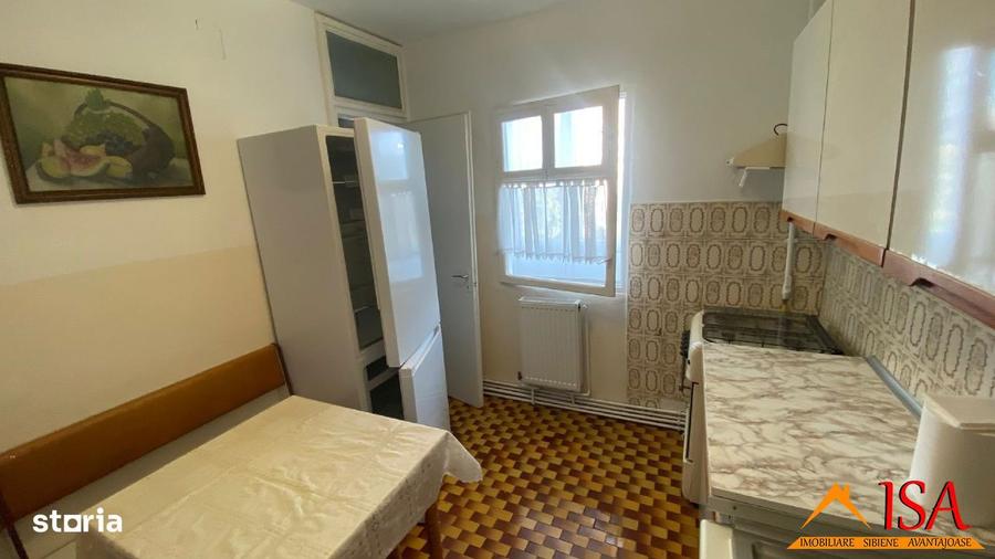 Apartament cu 2 camere decomandat, mobilat în Ultracentral