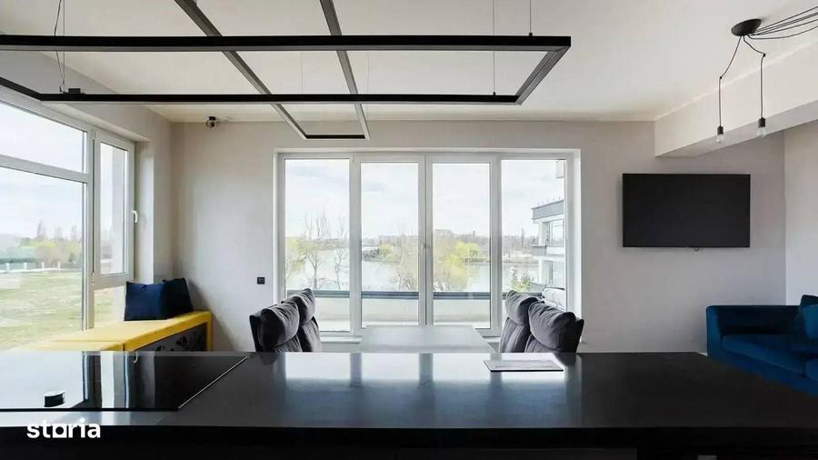 Apartament cu 4 camere decomandat în Pipera