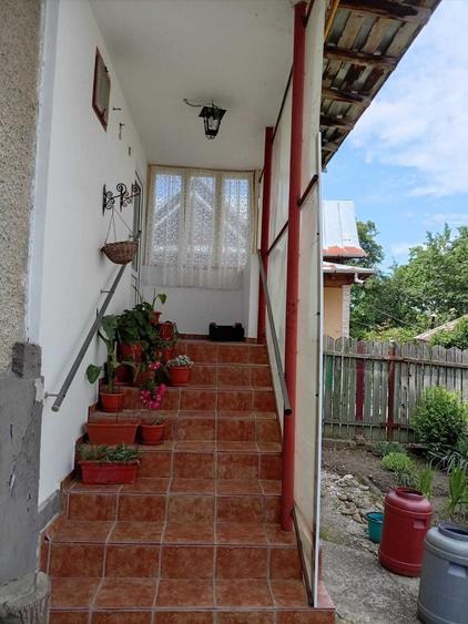 Casă cu 4 camere cu Teren 970 Mp în Gornet