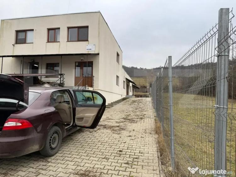 Spațiu comercial, de 318 mp, în Central