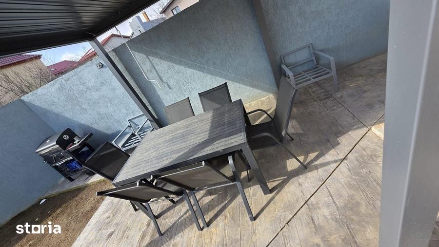 Casă cu 5 camere cu Teren 250 Mp în Central