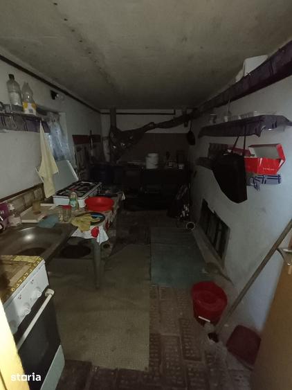Casă cu 3 camere cu Teren 250 Mp în Central