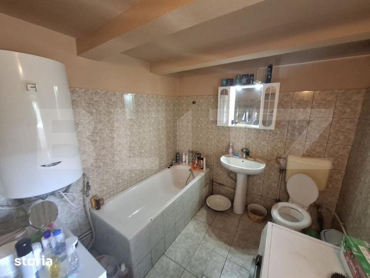 Casă cu 3 camere cu Teren 1561 Mp în Lazuri