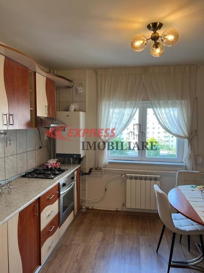 Apartament cu 3 camere decomandat în Vitan Mall