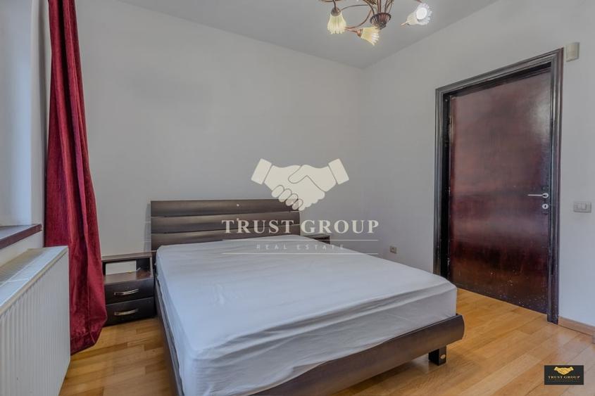 Apartament cu 8 camere decomandat, mobilat în Panduri