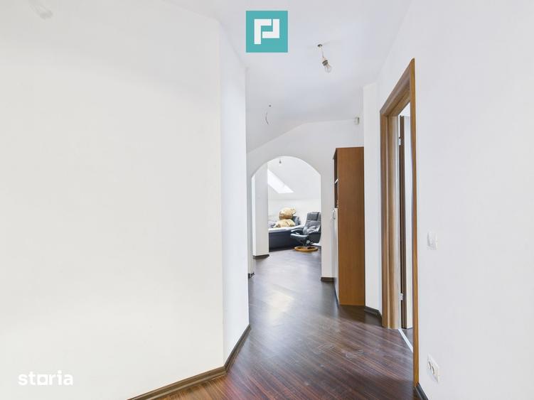 Casă cu 6 camere cu Teren 1376 Mp în Iosefin