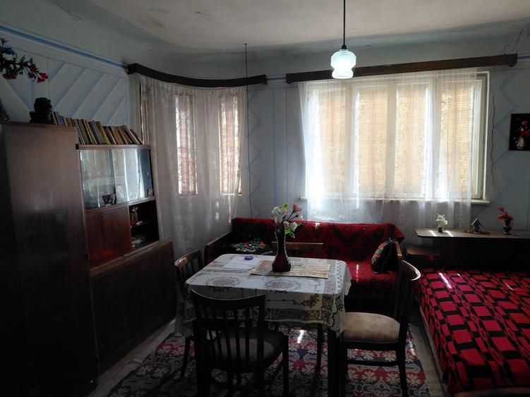 Casă individuală cu 5 camere cu Canalizare în Sâncraiu de Mureș