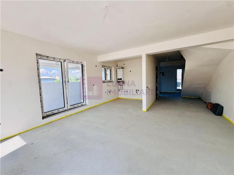 Casă individuală cu 4 camere cu Canalizare în Aeroport
