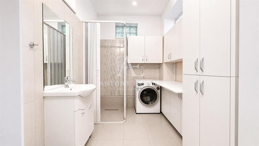 Casă individuală cu 5 camere cu Teren 206 Mp în Ultracentral