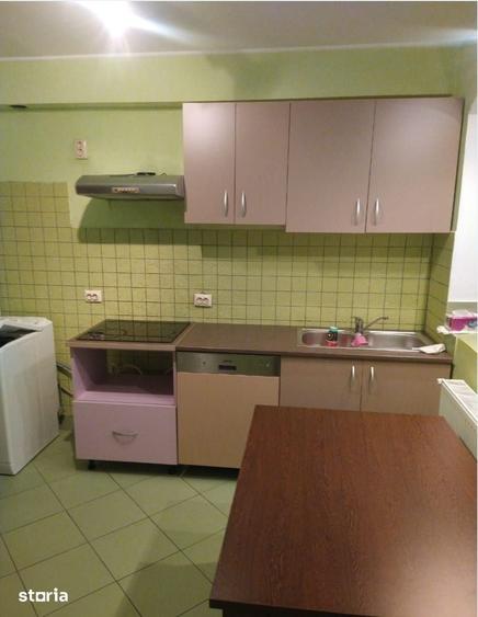 Apartament cu 2 camere decomandat în Poiana Sibiului