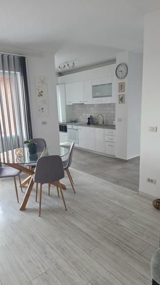 Apartament cu 3 camere decomandat în Aurel Vlaicu
