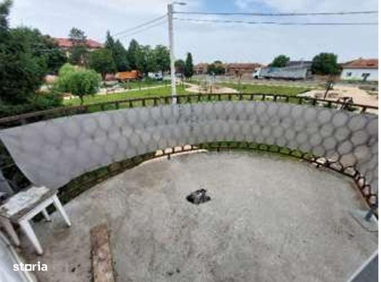 Spațiu comercial, de 198 mp, în Belinț
