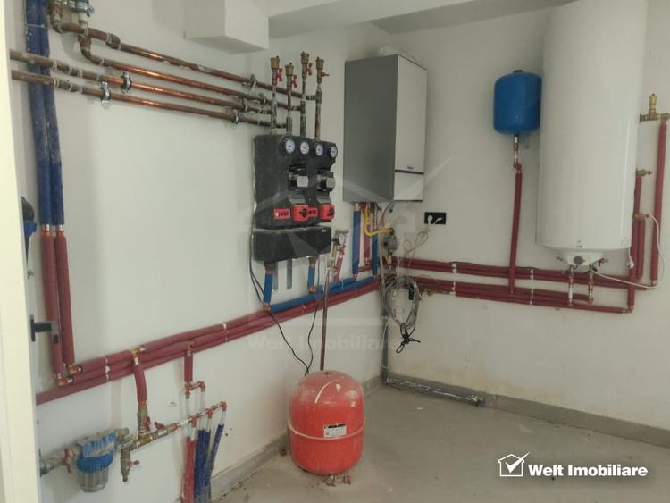 Casă individuală cu 6 camere cu Canalizare în Feleacu