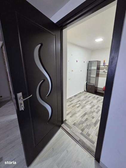 Casă cu 3 camere decomandat cu Teren 1020 Mp în Somova