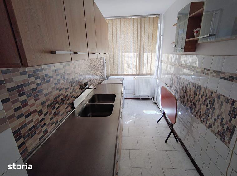 Apartament cu 2 camere decomandat în Timpuri Noi