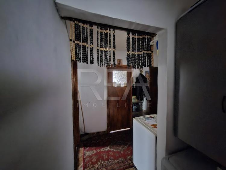 Apartament cu 3 camere decomandat în Drumul Taberei