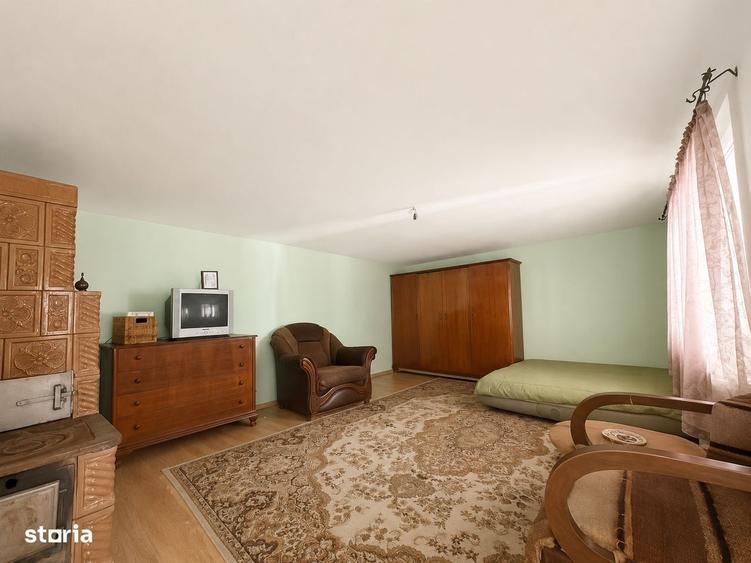 Casă cu 4 camere în Letca Veche