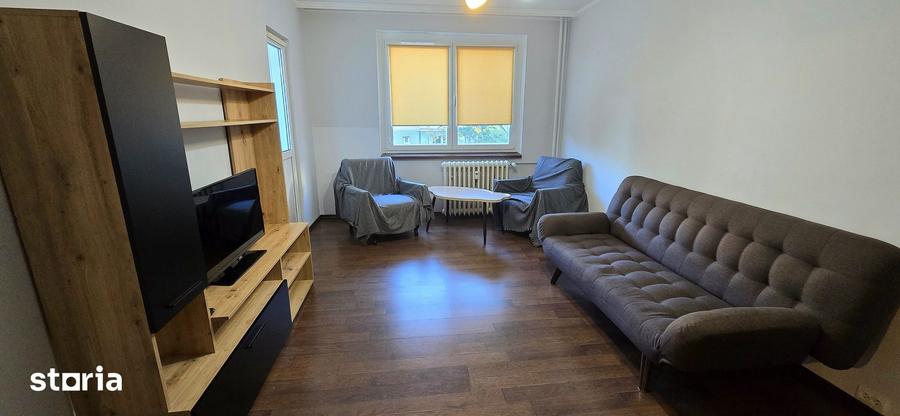 Apartament cu 3 camere decomandat în Crângași