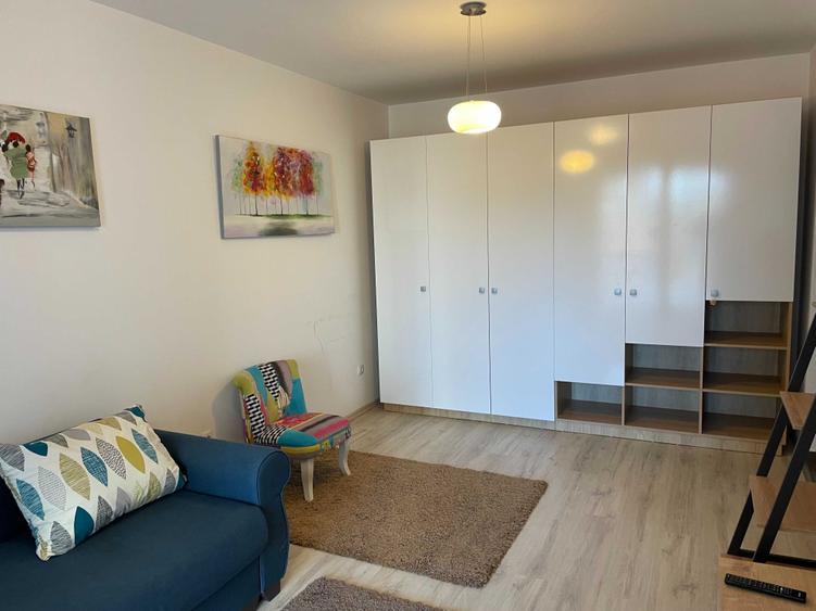Apartament cu 2 camere decomandat în Regie