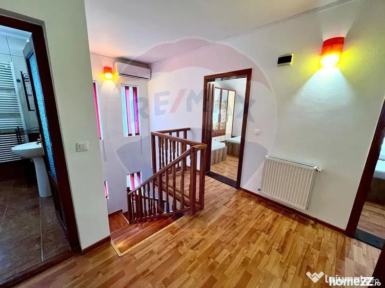 Casă cu 7 camere cu Teren 541 Mp în Oncea