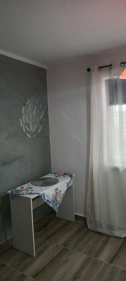 Camera camin renovata recent - 2