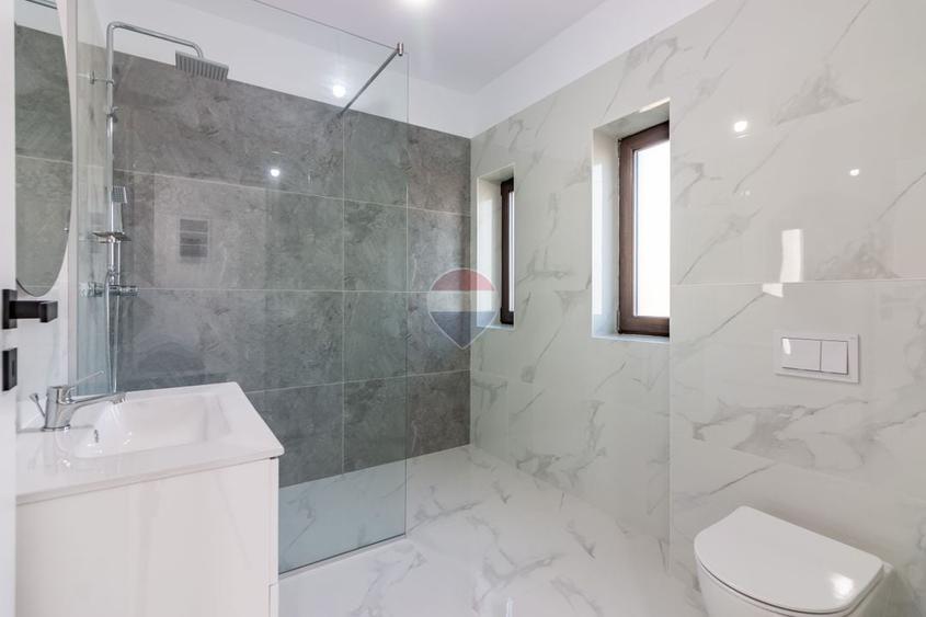 Duplex cu 4 camere cu Teren 180 Mp în Corbeanca
