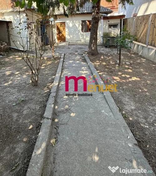 Casă cu 4 camere cu Teren 226 Mp în Central