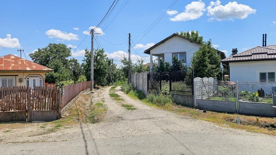 Bolintin Vale, Curte 3200 mp intravilan, intre case - 2