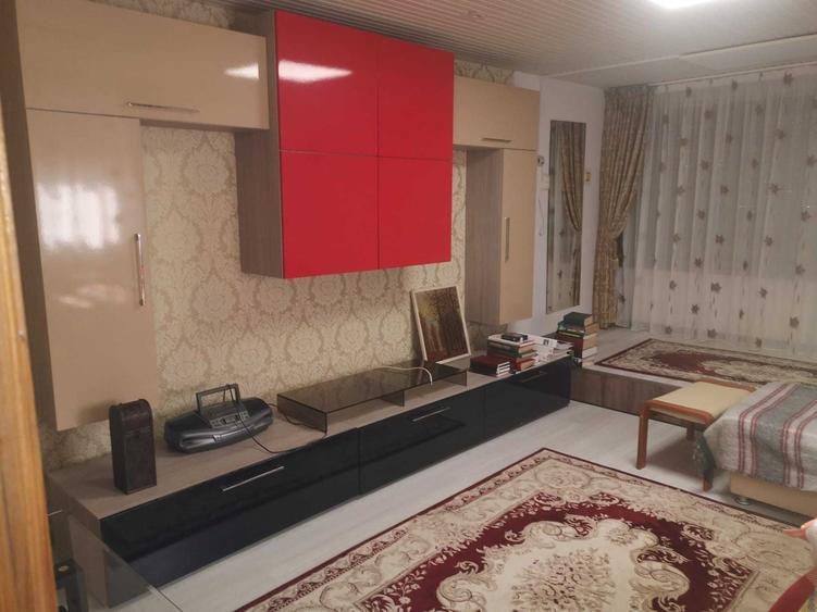 Casă cu 3 camere în Central
