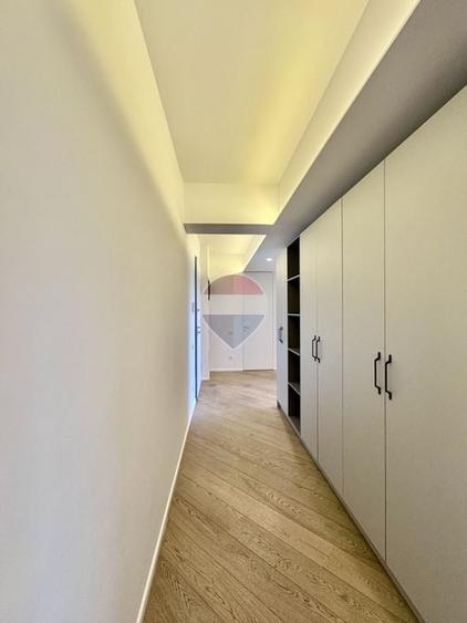 Apartament cu 3 camere decomandat, mobilat în Cotroceni