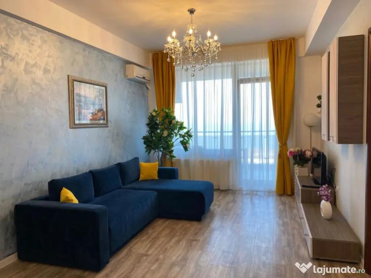 Apartament cu 3 camere decomandat în Mamaia