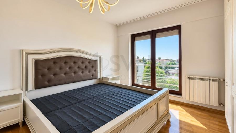 Apartament cu 3 camere decomandat în Băneasa