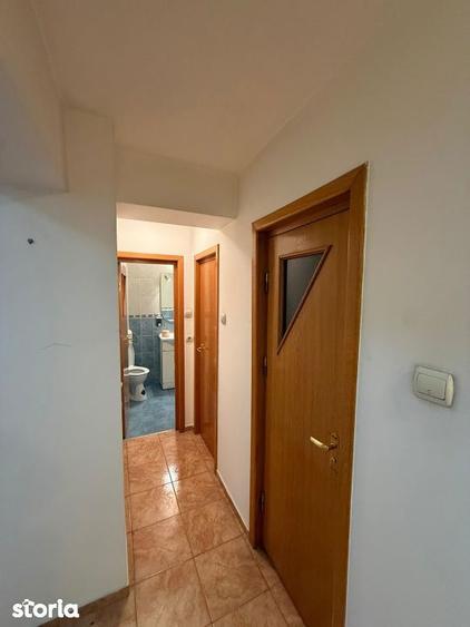 Apartament cu 3 camere în Decebal
