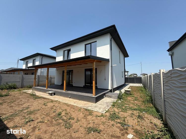 Casă cu 5 camere cu Teren 350 Mp în Berceni