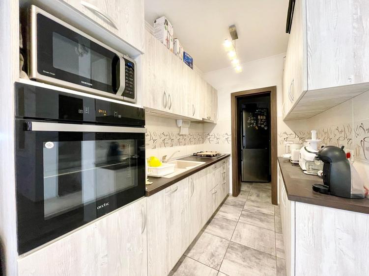 Duplex cu 5 camere cu Teren 380 Mp în Dumbrăvița