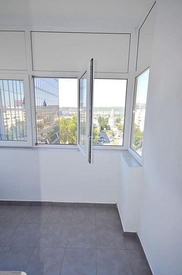 Apartament cu 2 camere decomandat, mobilat în Centru Civic