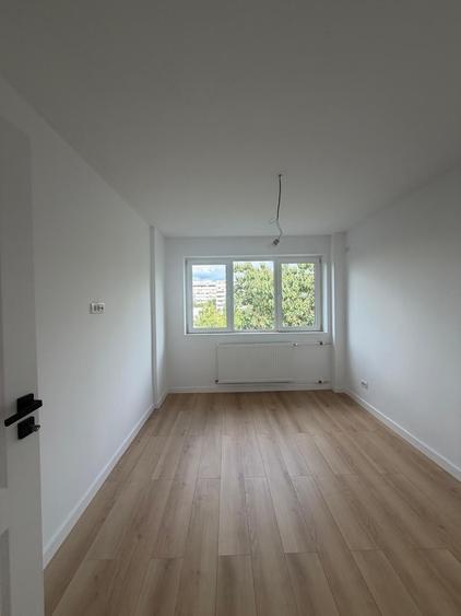 Apartament cu 2 camere semidecomandat în Baba Novac