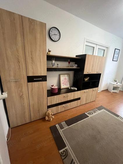 Apartament cu 2 camere semidecomandat în Moroasa 1