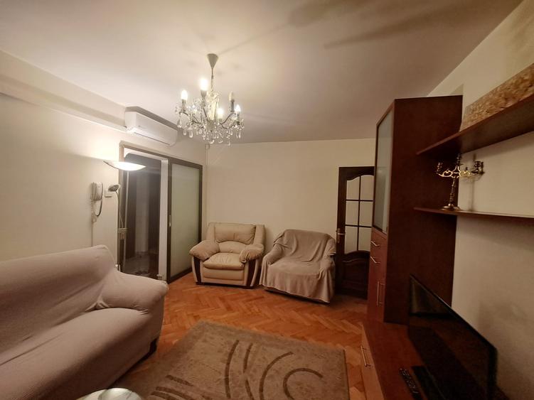 Apartament cu 2 camere semidecomandat în Colentina