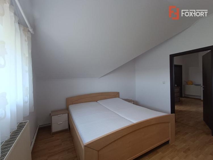 Apartament cu 2 camere semidecomandat, mobilat în Moșnița Nouă