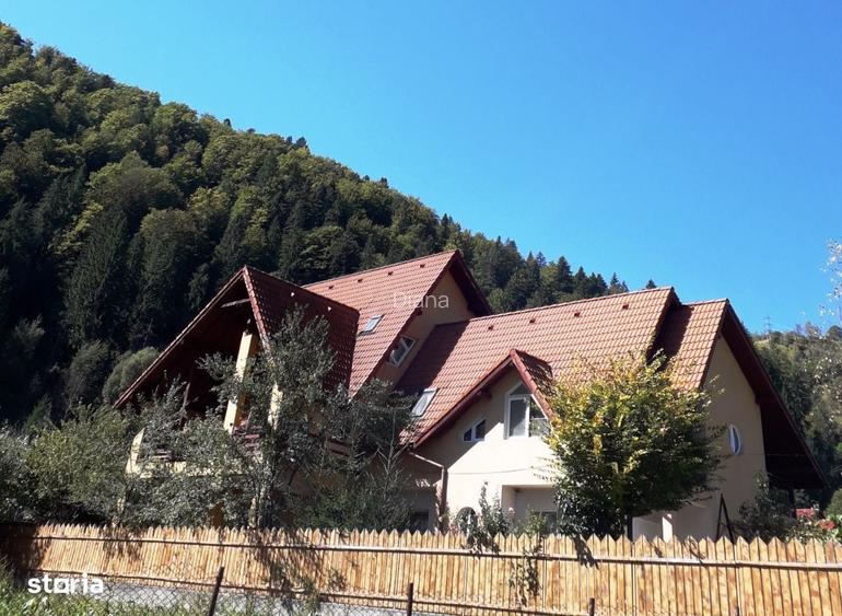 Vila 13 camere Voineasa, Valcea investitie montana pret de apartament