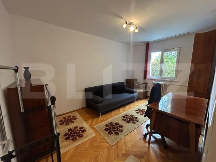 Apartament cu 3 camere semidecomandat, mobilat în Mănăștur