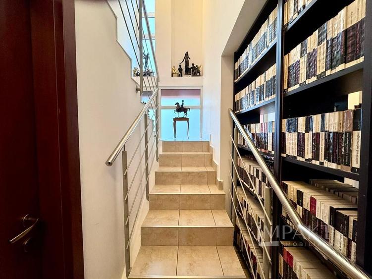 Duplex cu 3 camere cu Canalizare în Bună Ziua