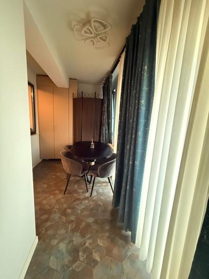Apartament cu 2 camere decomandat în Palazu Mare