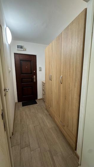 Garsonieră semidecomandată în Girocului